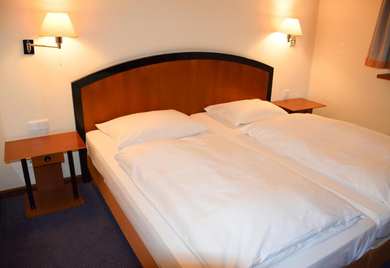 City Hotel Dresden Radebeul Esterno foto